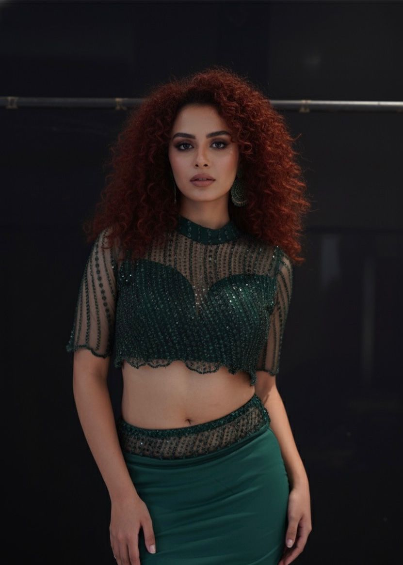 Emerald Closing Look